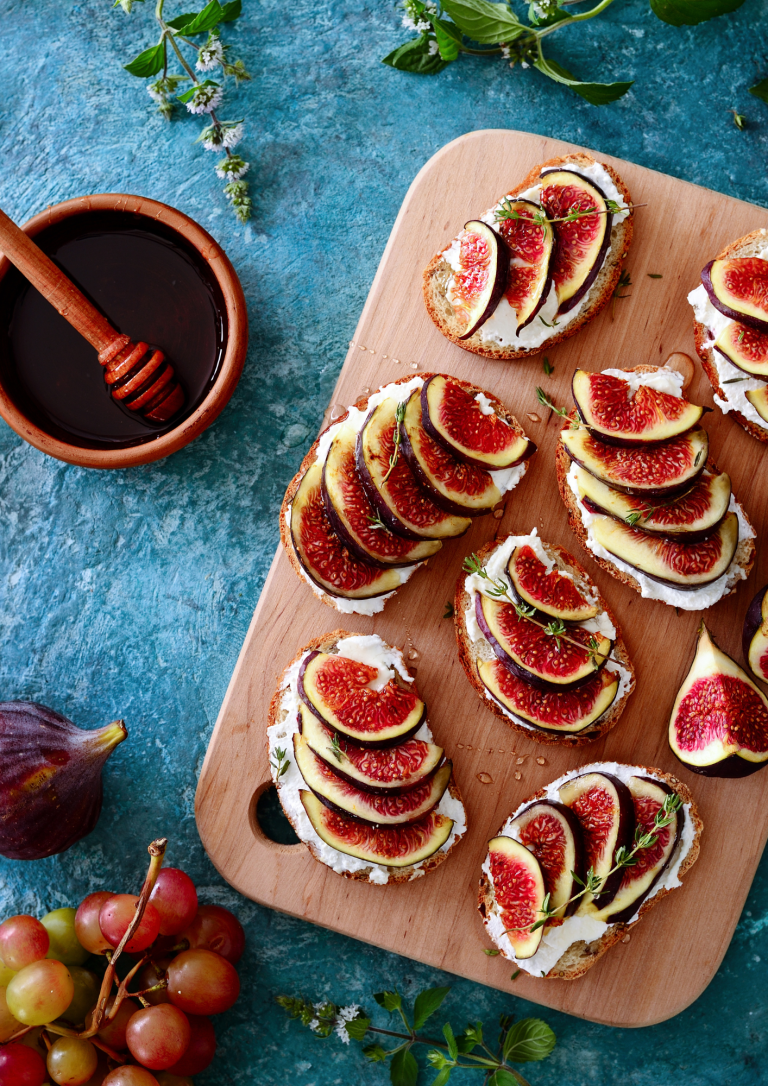 Fig & Goat Cheese Crostini with Fresh Thyme