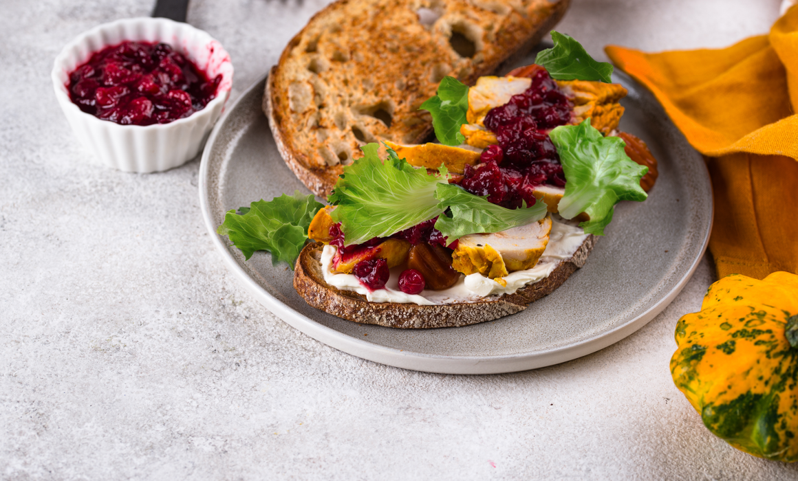 Turkey-Leftovers-Sandwich_web